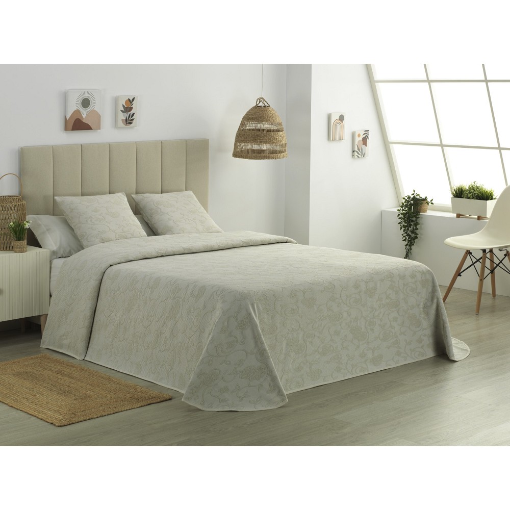 Colcha Piqué Flores en Relieve Modelo Floritura Beige